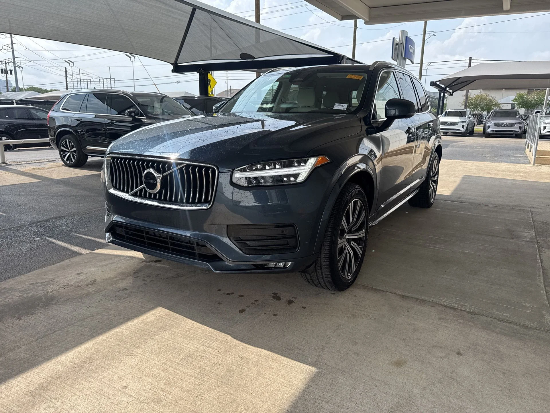 2023 Volvo XC90 B5 Core 4WD's photo