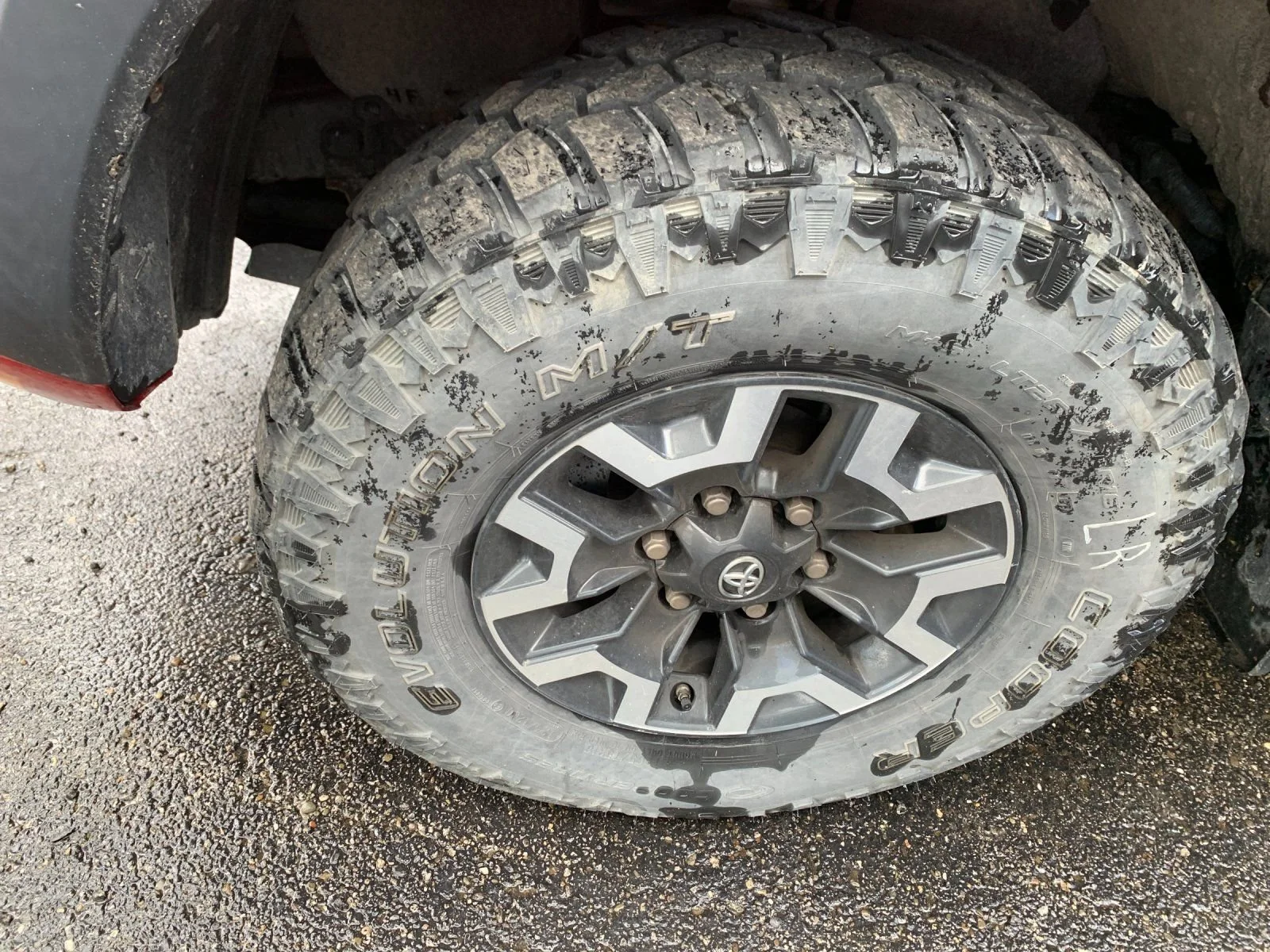 Used 2017 Barcelona Red Metallic Toyota SR5 image 9