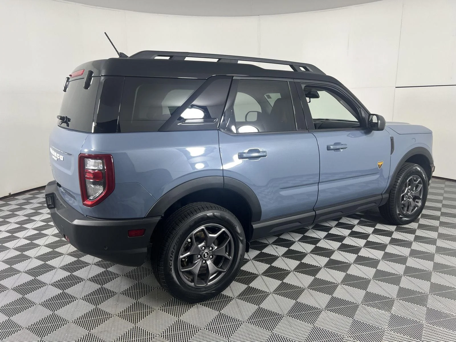 Used 2024 Azure Gray Metallic Tri-Coat Ford Badlands image 12