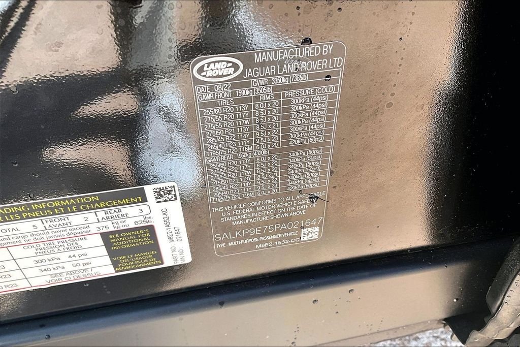 Used 2023 Black Land Rover SE image 31