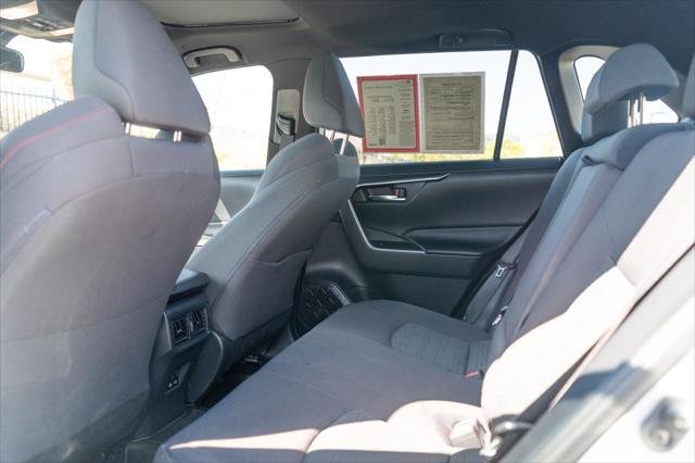 Certified Used 2023 SILVER SKY METALLIC Toyota  image 18