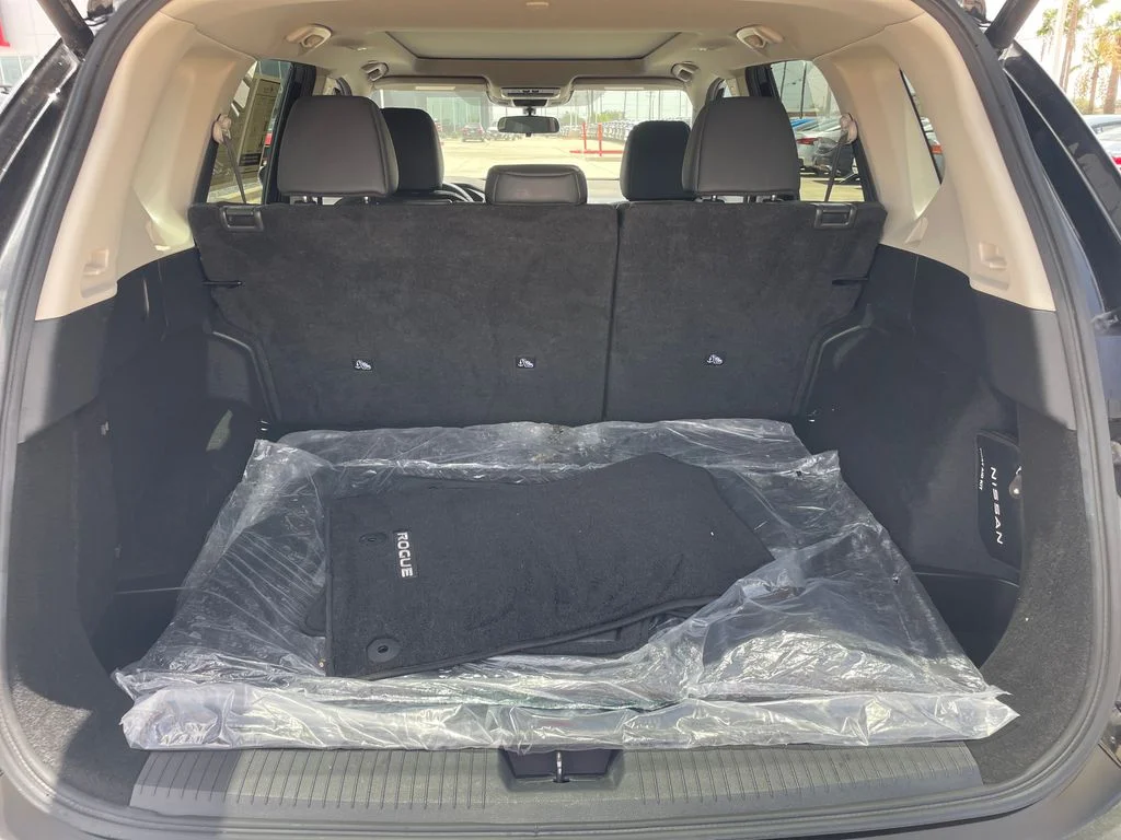 Used 2023 Black Nissan SV image 26