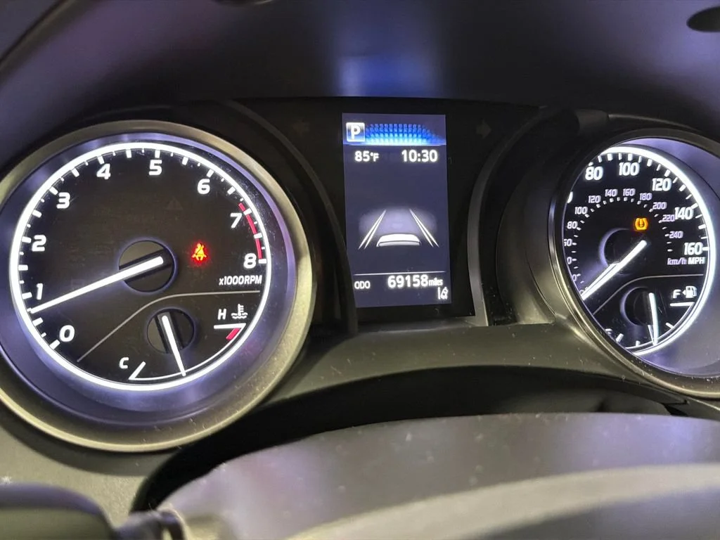 2021 Toyota Camry SE - Photo 20