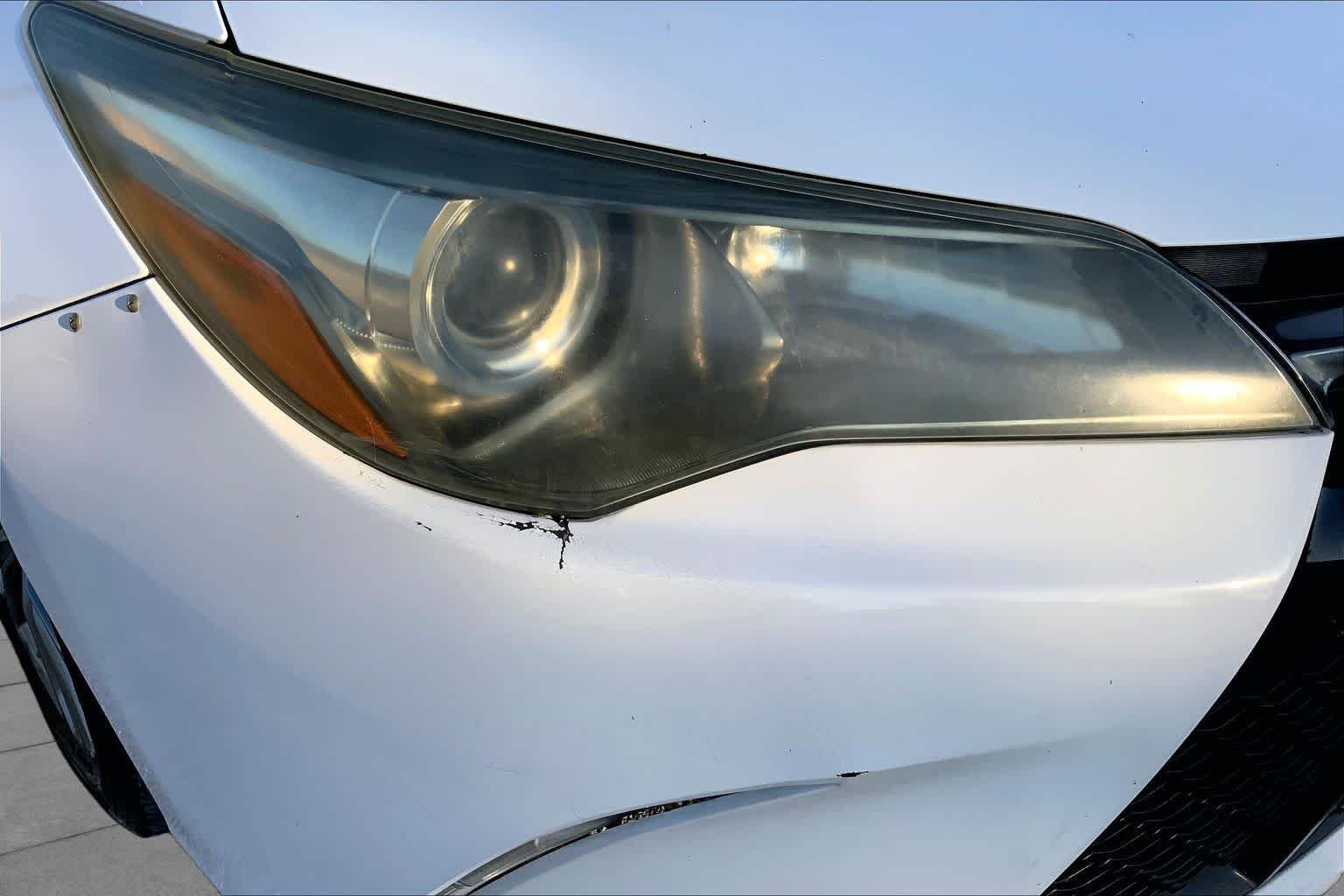 Used 2016 Super White Toyota SE image 27