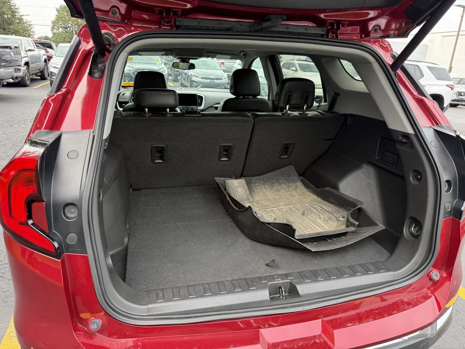 Used 2020 Red Quartz Tintcoat GMC SLT image 6