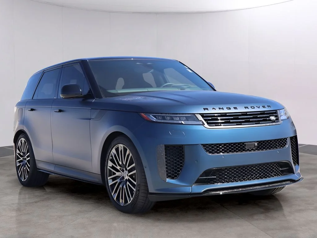 Certified Used 2025 Blue Nebula in Matte Land Rover SV Edition Two image 3