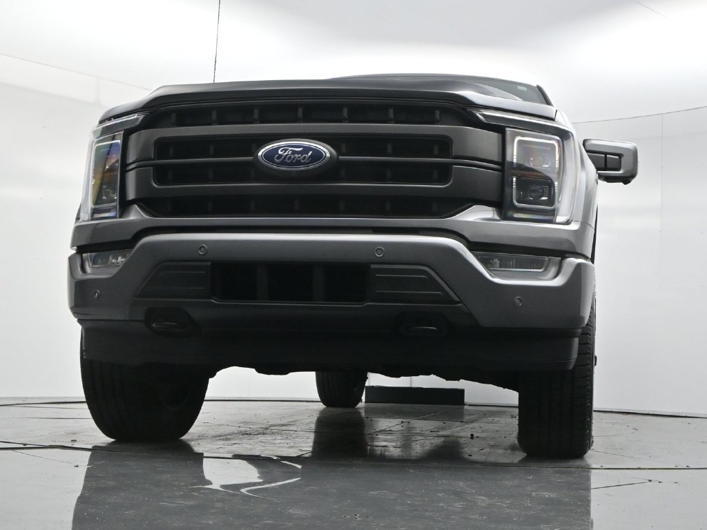 Used 2023 Gray Metallic Ford Lariat image 48