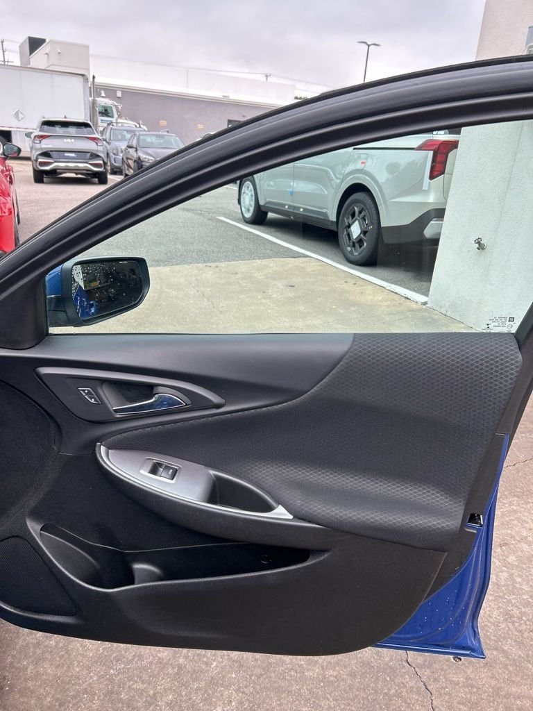 Used 2023 Blue Chevrolet LT image 22