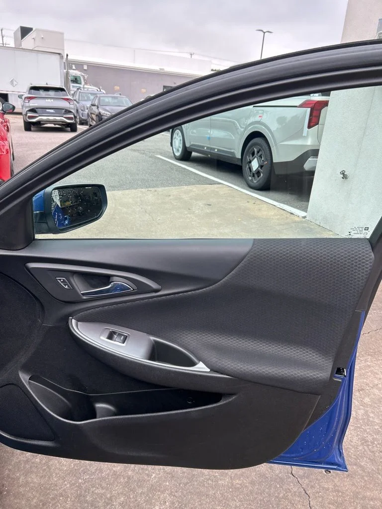 Used 2023 Blue Chevrolet LT image 22