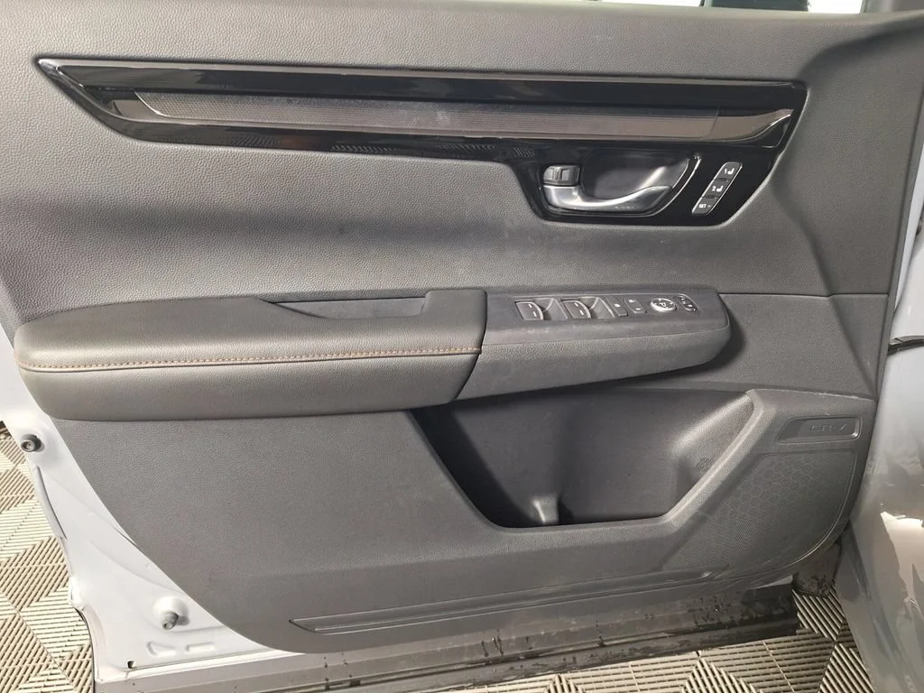 2025 Honda CR-V Sport Touring - Photo 63
