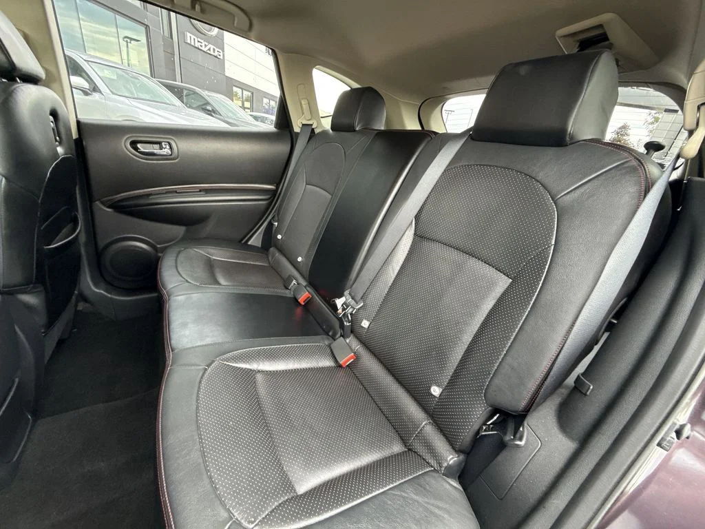 Used 2013 Black Nissan SL image 24