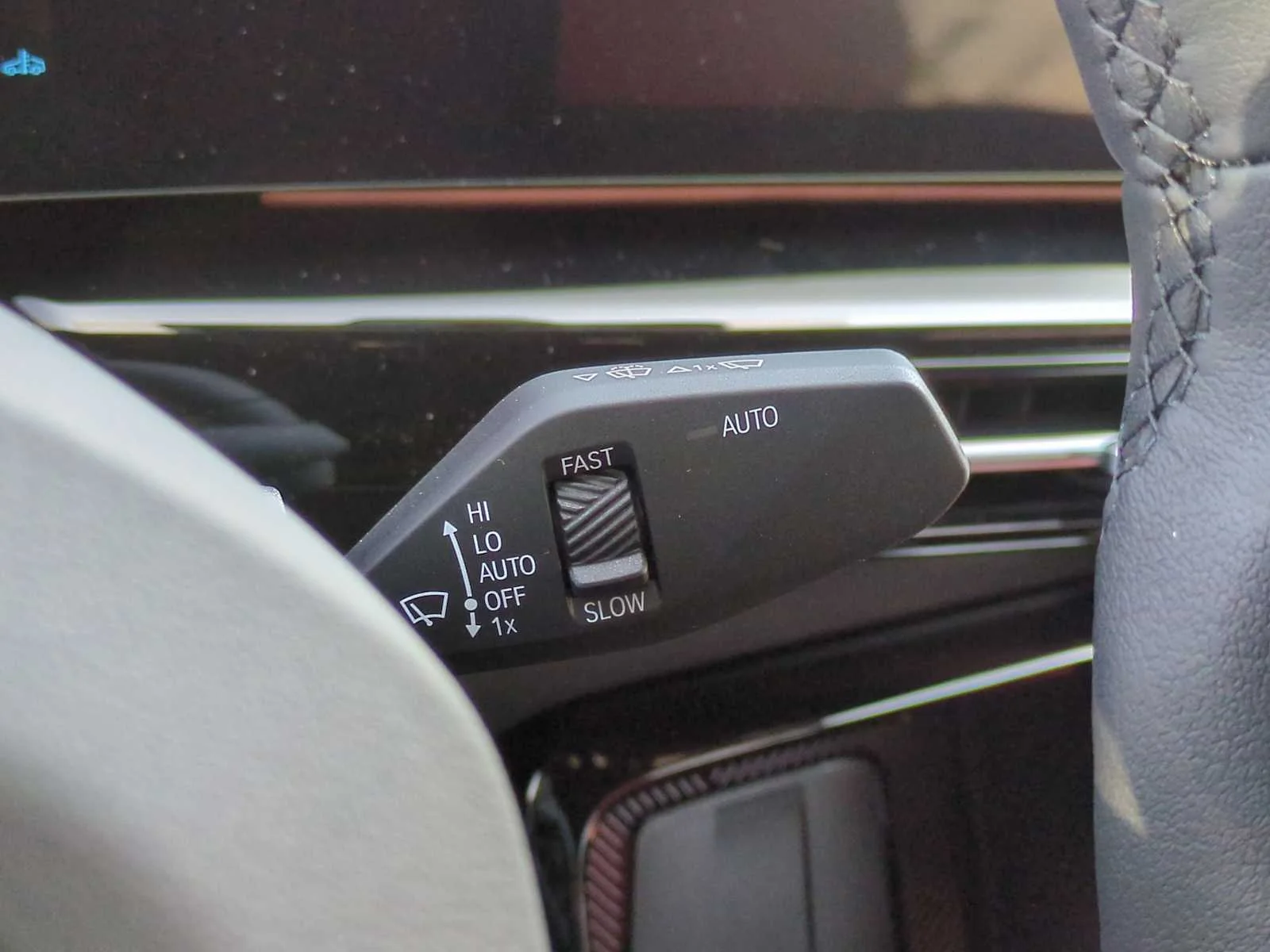 2025 BMW X2 28i - Photo 28