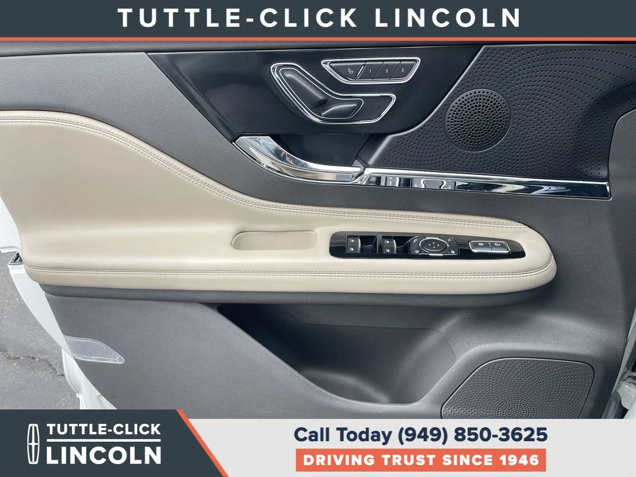 Used 2024 PRISTINE WHITE ME Lincoln Premiere image 30
