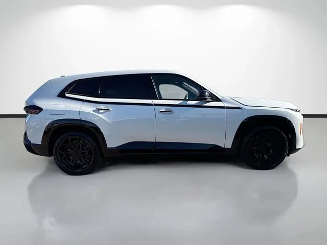 New 2026 Mineral White Metallic BMW Label image 2