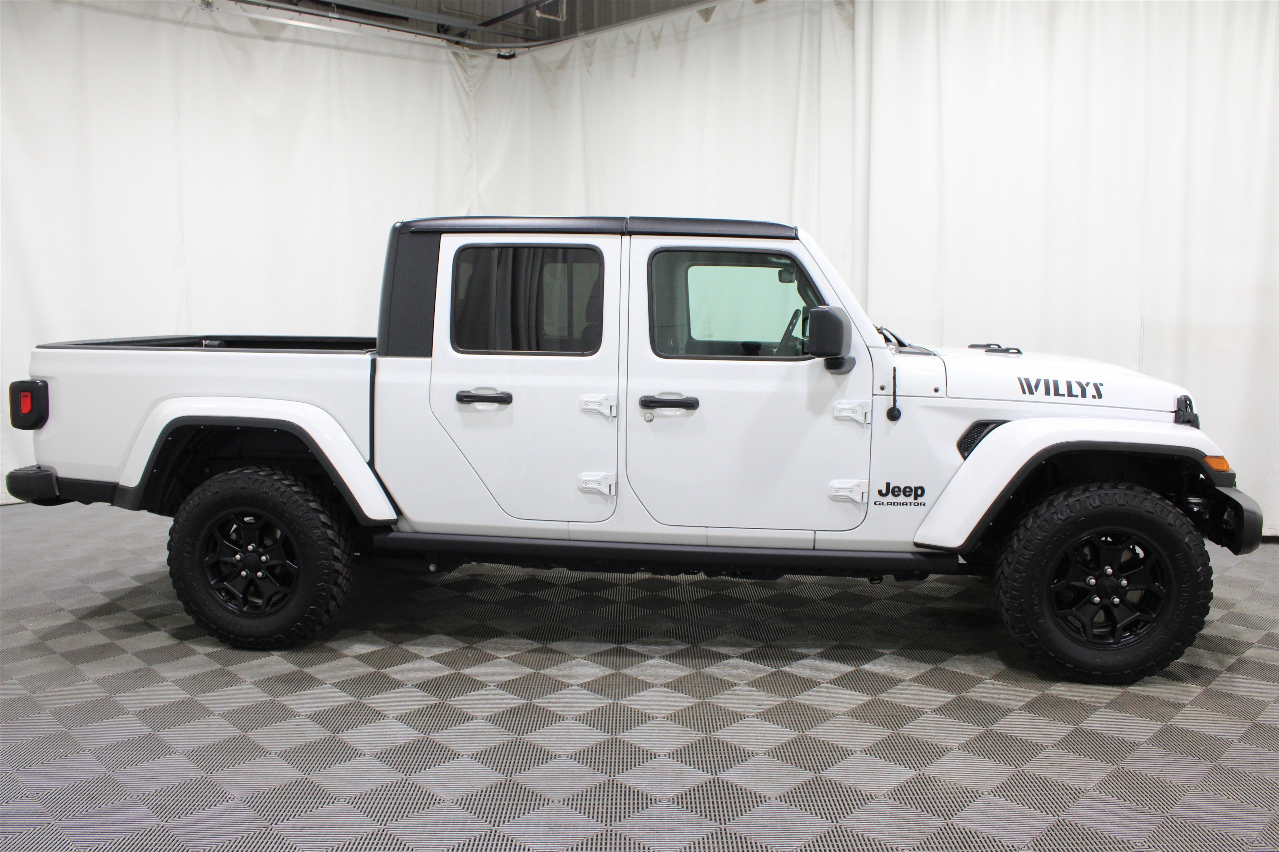 Used 2021 Bright White Clearcoat Jeep Willys image 27