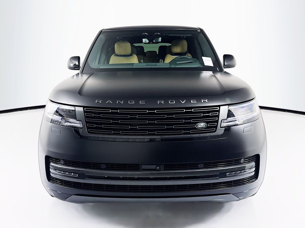 New 2026 Obsidian Black Satin Land Rover SE image 2
