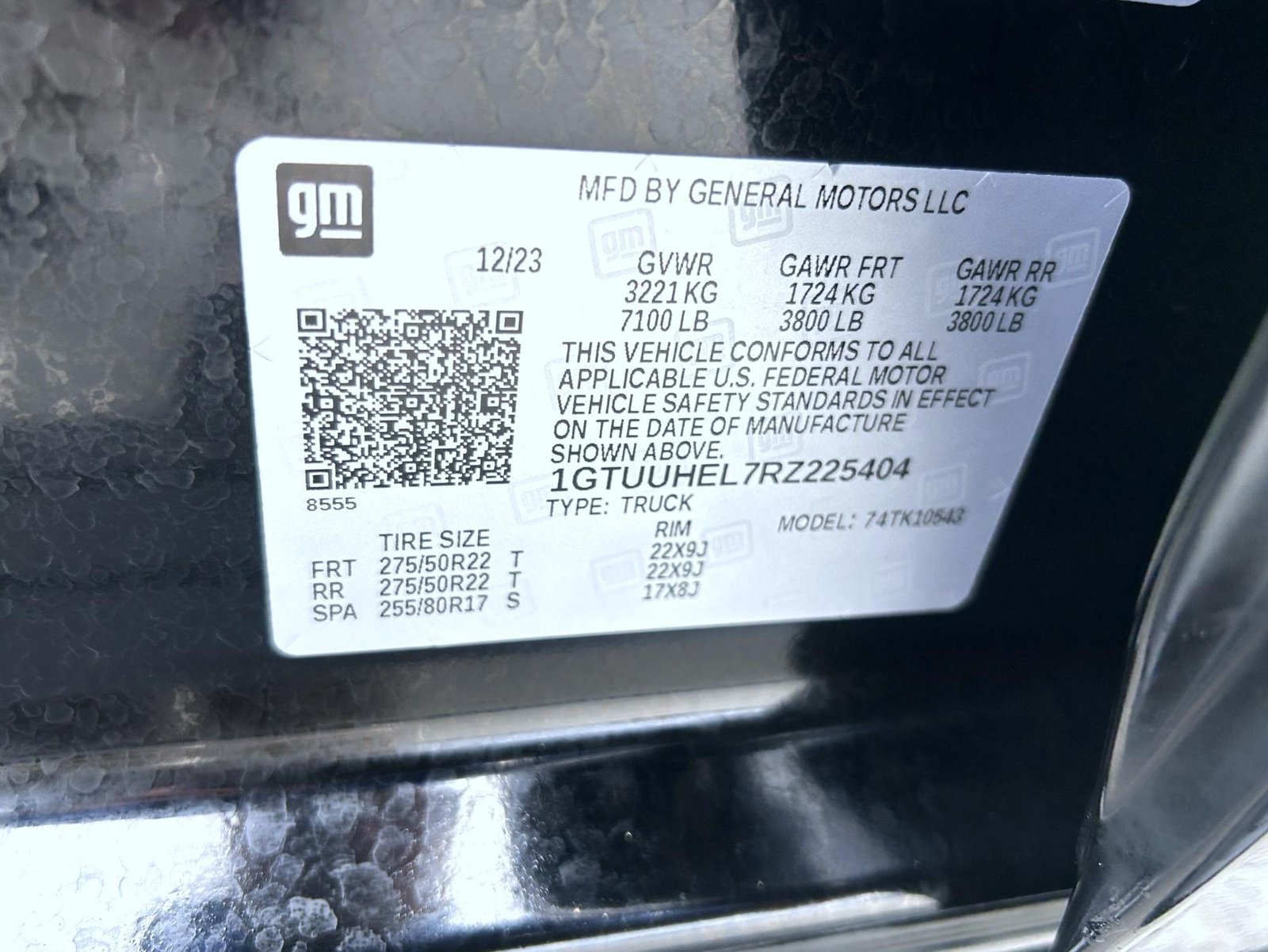 Used 2024 Black GMC Denali Ultimate image 25