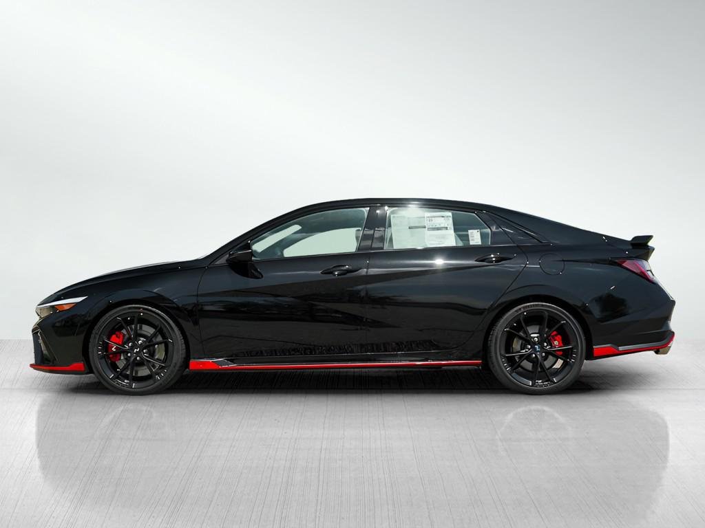 New 2026 Abyss Black Hyundai DCT FWD image 27
