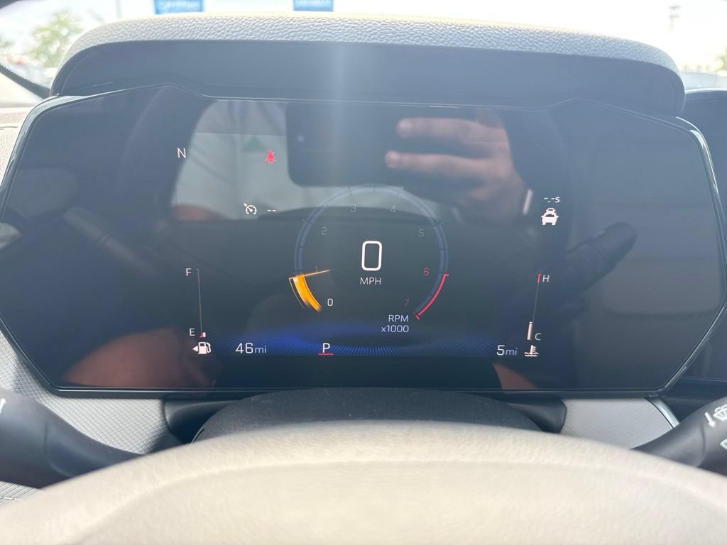 New 2026 Summit White Chevrolet LT image 15
