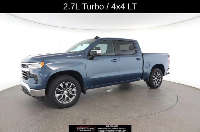 Used 2024 Blue Chevrolet LT image 4