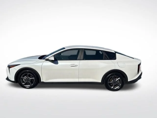 Used 2025 Kia K4 LXS with VIN 3KPFT4DE7SE061144 for sale in Radcliff, KY