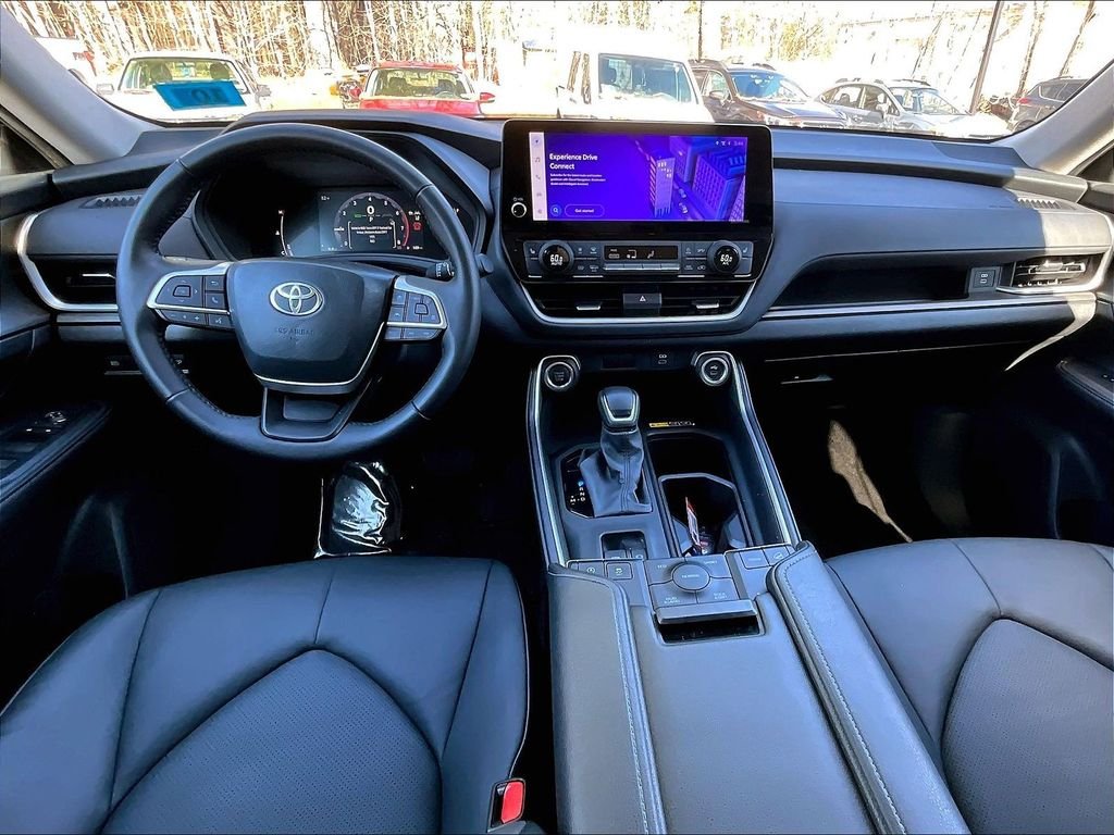 Used 2024 Midnight Black Metallic Toyota XLE image 22