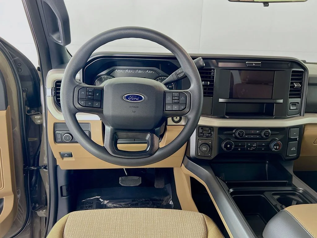 New 2026 Marsh Gray Ford XLT image 23
