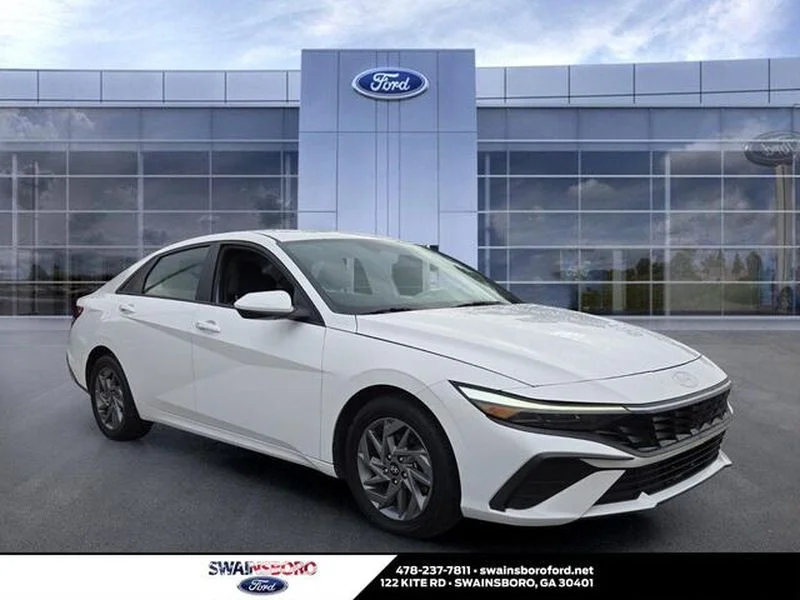 2024 Hyundai Elantra 2.0 SEL IVT's photo