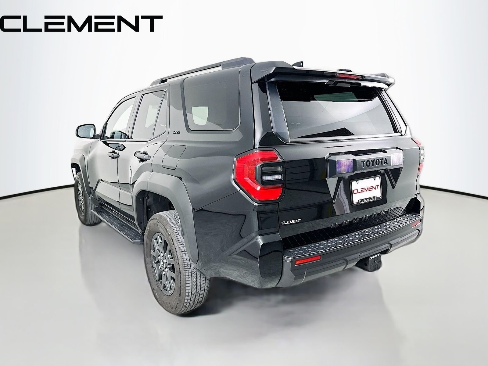 2025 Toyota 4Runner SR5 - Photo 10
