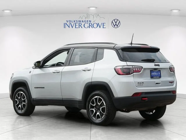 Used 2024 Silver Jeep Trailhawk image 5