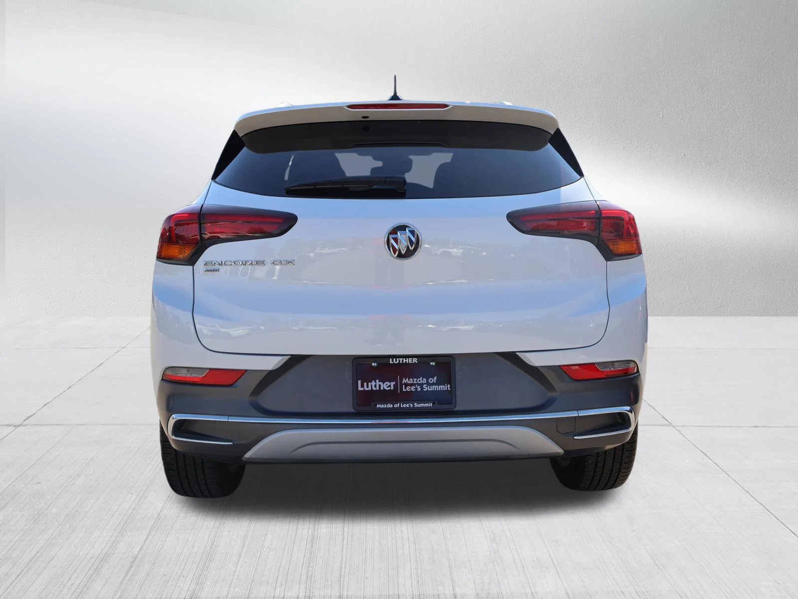 Used 2023 White Frost Tricoat Buick Essence image 6