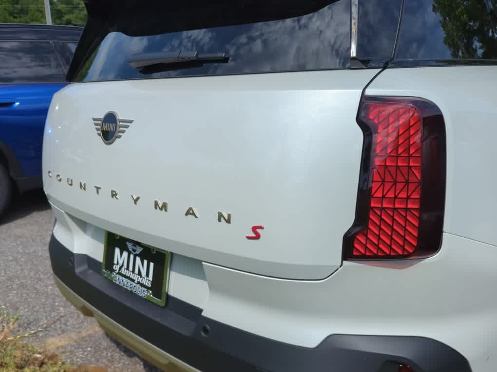 Used 2025 Nanuq White Metallic MINI S image 9