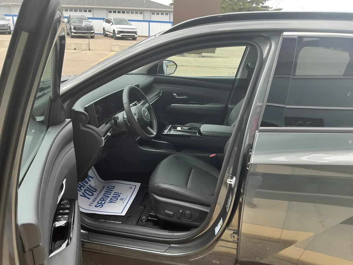 New 2026 Grey Hyundai Preferred image 18