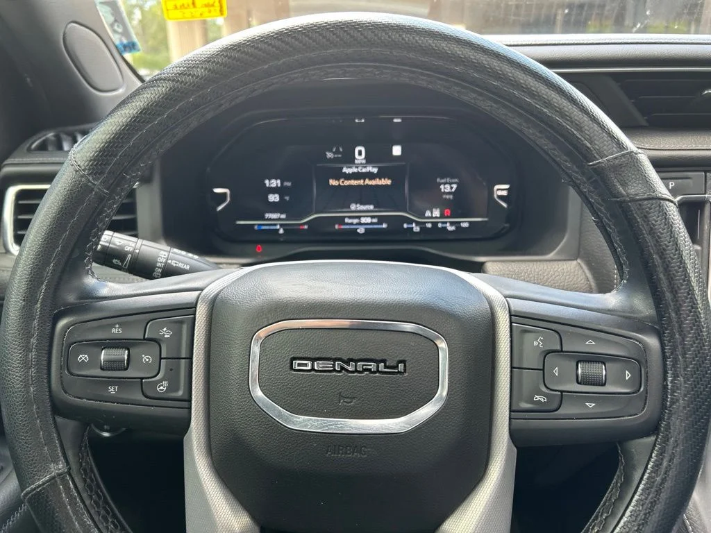 Used 2023 White GMC Denali image 22