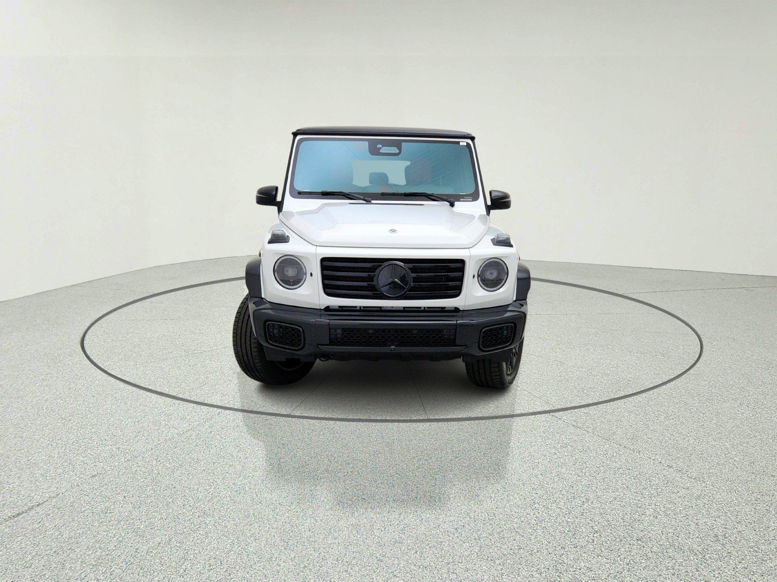 Certified Used 2026 MANUFAKTUR Moonlight White Metallic Mercedes-Benz G 580e image 3
