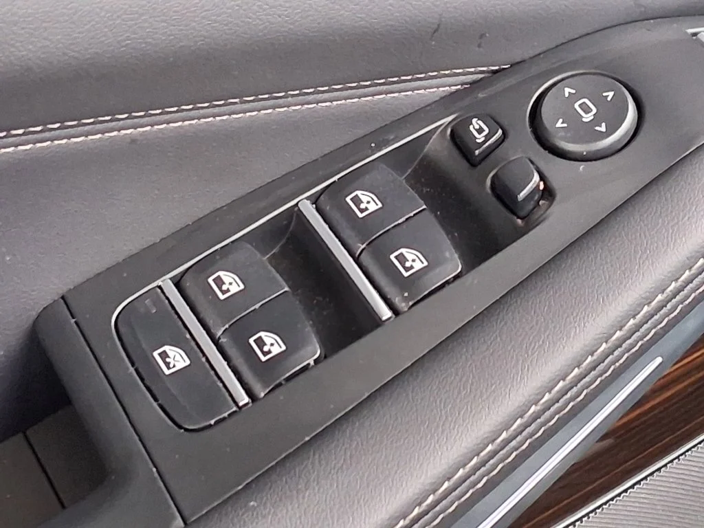 Certified Used 2026 Gray BMW xDrive40i image 18