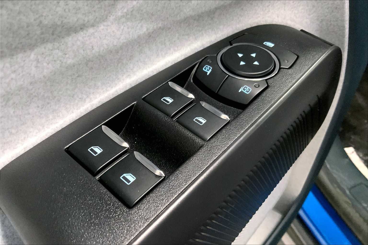 2025 Ford Maverick XLT - Photo 17