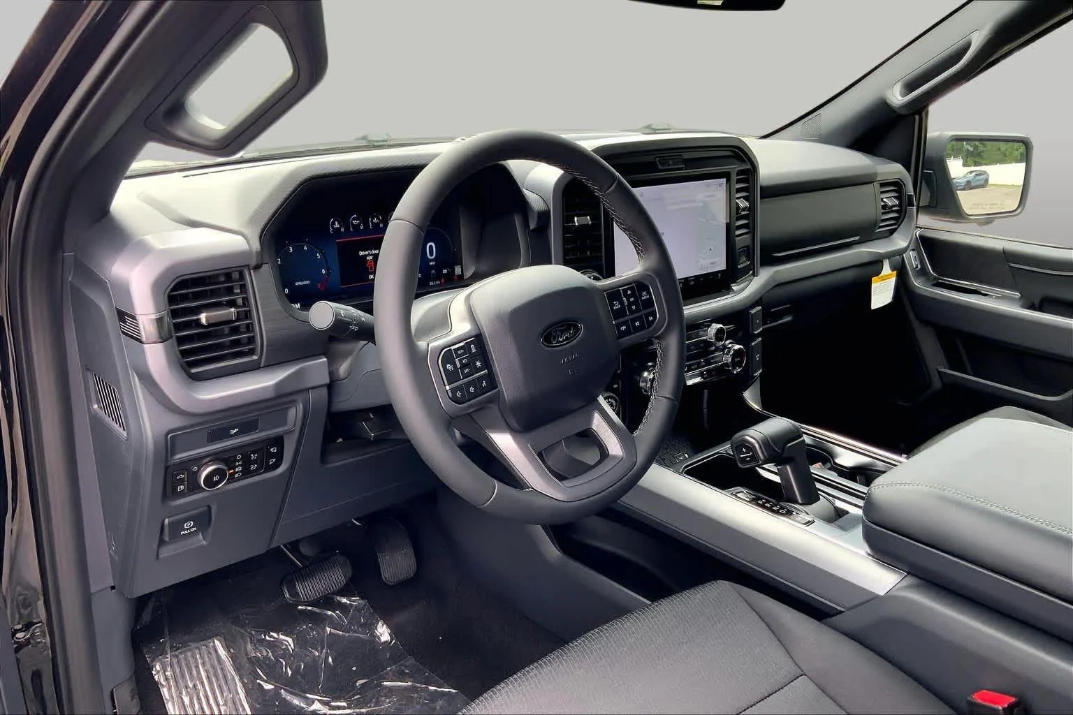 New 2026 Agate Black Metallic Ford XLT image 9