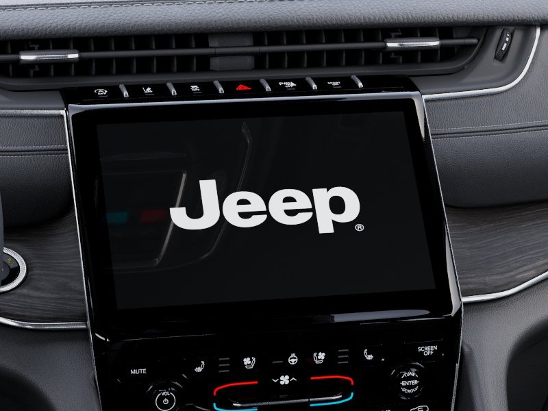 New 2025 Bright White Clear-Coat Exterior Paint Jeep Limited image 48