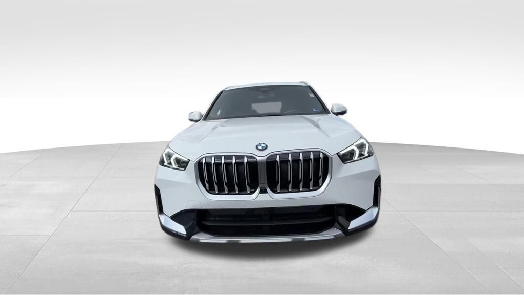 Used 2026 Alpine White BMW xDrive28i image 15