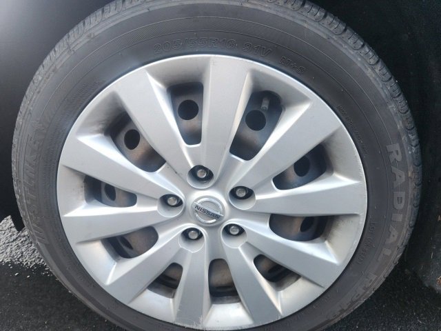 2019 Nissan Sentra S photo 3