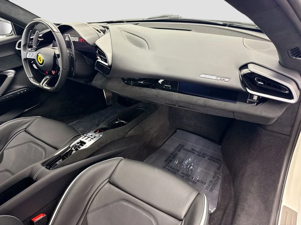 Used 2025 Bianco Avus Ferrari  image 16