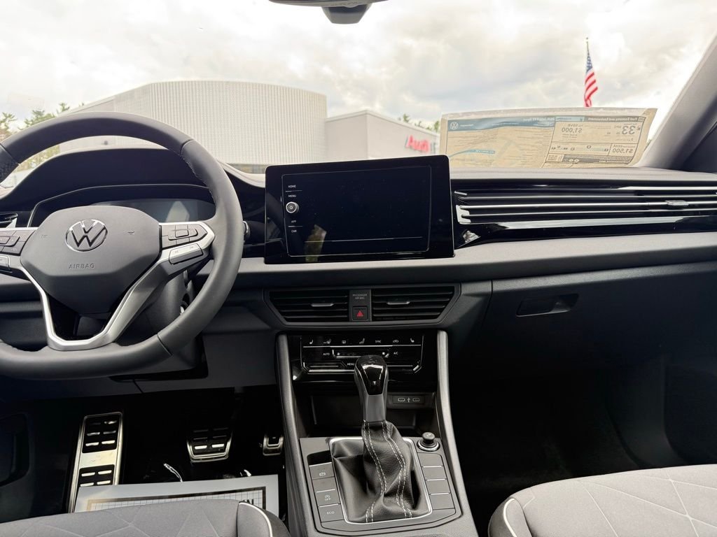 New 2026 White Volkswagen 1.5T Sport image 32