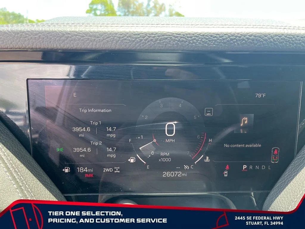 Used 2025 Summit White GMC Denali image 21