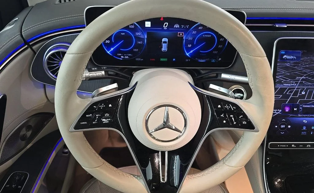 Used 2023 Green Mercedes-Benz 450 image 10