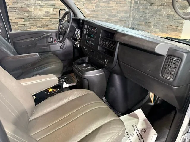 Used 2011 Summit White GMC Work Van image 22