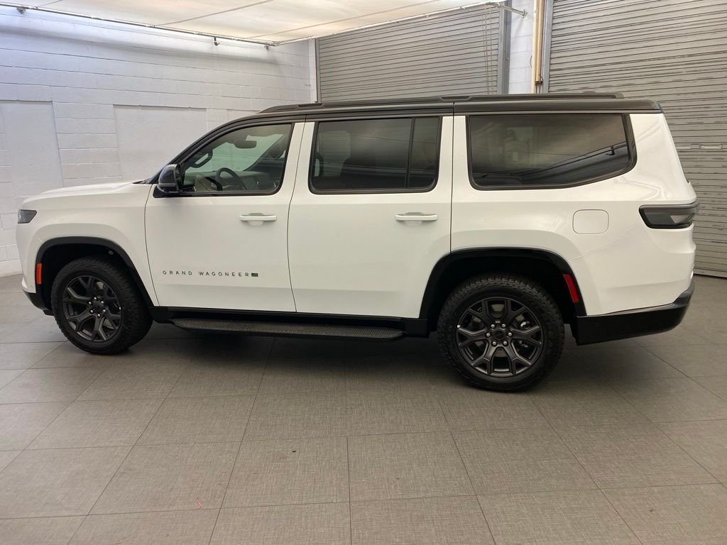 New 2026 Bright White Clear-Coat Exterior Paint Jeep Upland image 6