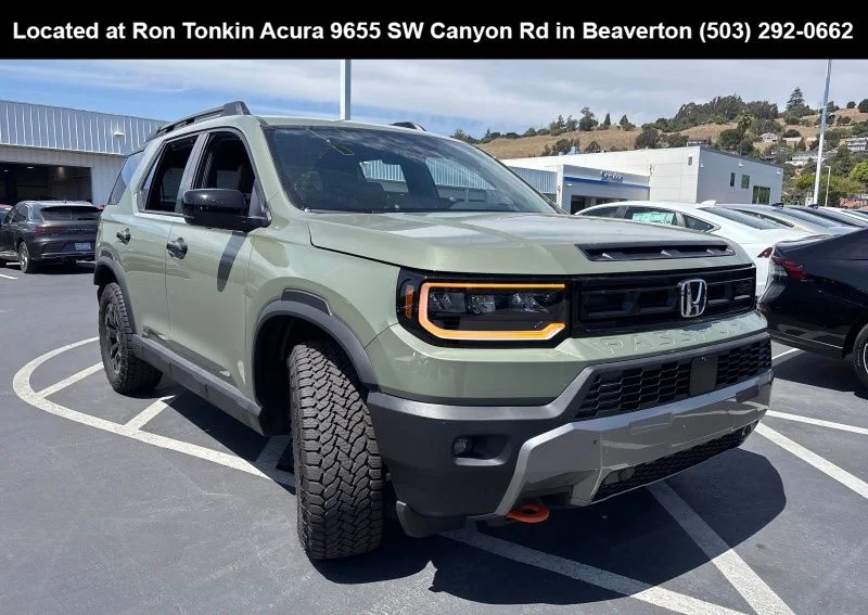 Used 2026 Green Metallic Honda TrailSport Elite image 1