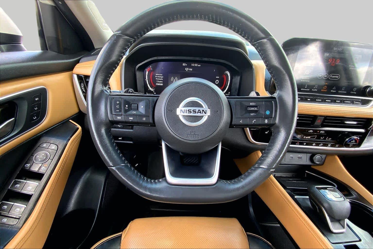 Used 2021 Pearl White Tricoat Nissan Platinum image 6