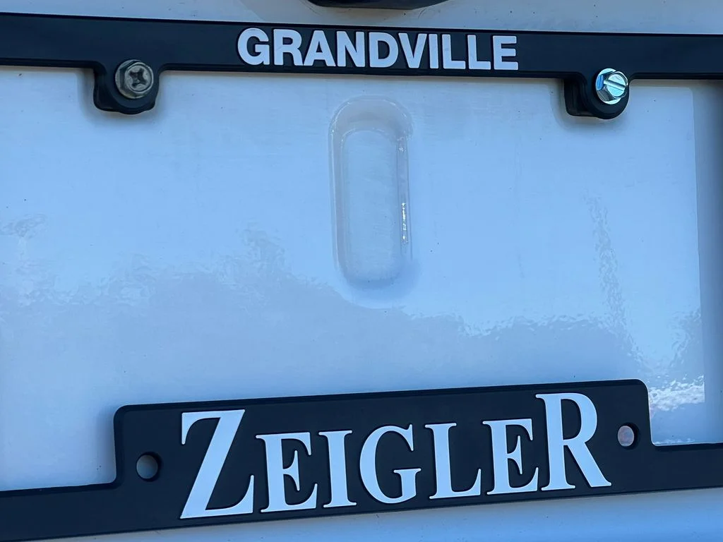 Used 2025 White Jeep Limited image 41